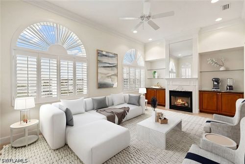 22-109 Barefoot Cir, BONITA SPRINGS, FL, 34134-8574 | Card Image