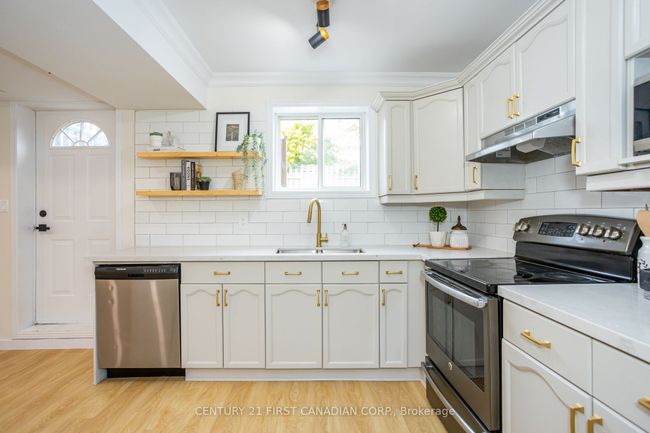 12 Ponsford Pl, House other with 5 bedrooms, 3 bathrooms and 4 parking in Saint Thomas ON | Image 32