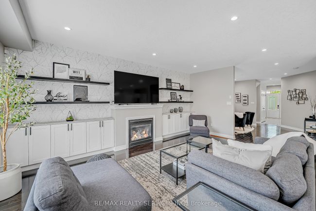 26 Wardlaw Ave, House other with 4 bedrooms, 4 bathrooms and 4 parking in Orangeville ON | Image 13
