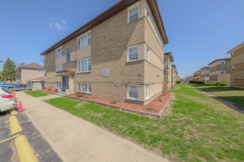 2123 135th Pl, Blue Island, IL, 60406-3152 | Card Image