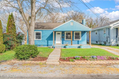 1731 Albert Ave, Knoxville, TN, 37917-3205 | Card Image
