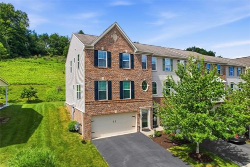 222 Broadstone Dr, Mars, PA, 16046-5224 | Card Image