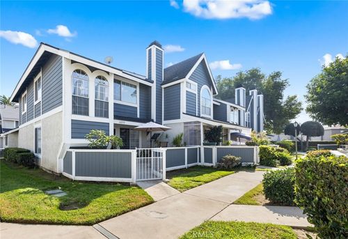 12273 Foster Rd, Norwalk, CA, 90650-8718 | Card Image