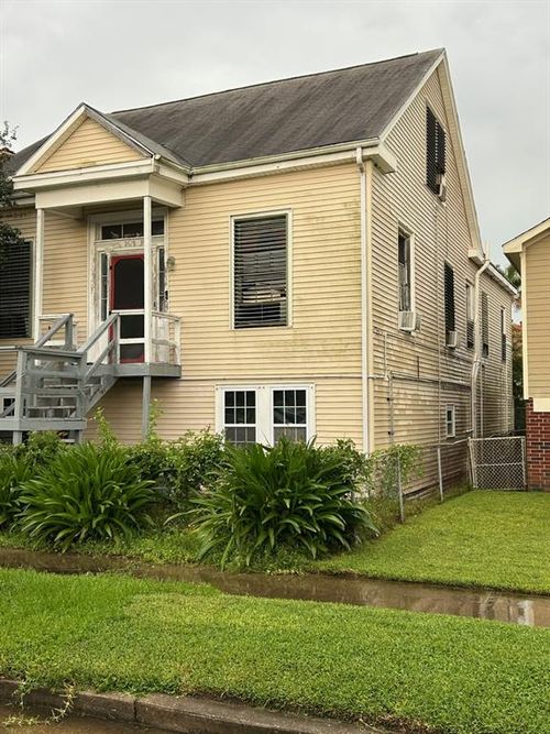 2619 Ball, Galveston, TX, 77550-2129 | Card Image