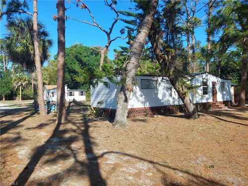 7580 Mcdaniel Dr, NORTH FORT MYERS, FL, 33917-1966 | Card Image