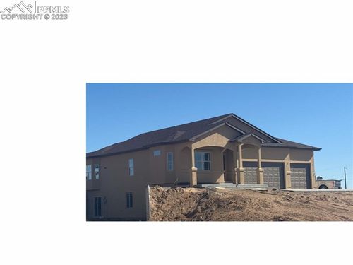 366 N Desert Cove Dr, Pueblo West, CO, 81007-2500 | Card Image