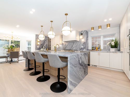 19 Willett Cres, Richmond Hill, ON, L4C7W5 | Card Image