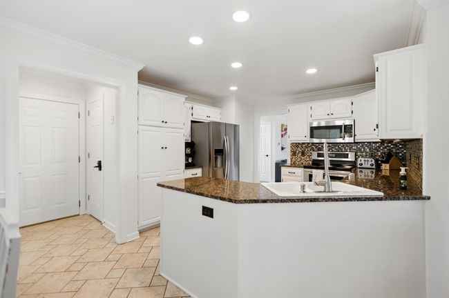 208 Loop Dr, House other with 4 bedrooms, 4 bathrooms and 3 parking in Winchester TN | Image 21