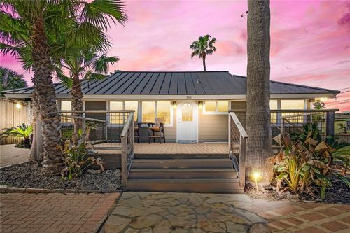 700 E Avenue G, Port Aransas, TX, 78373-5812 | Card Image