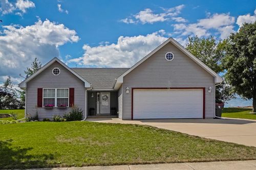524 Parkview Dr, Johnson Creek, WI, 53038-9465 | Card Image