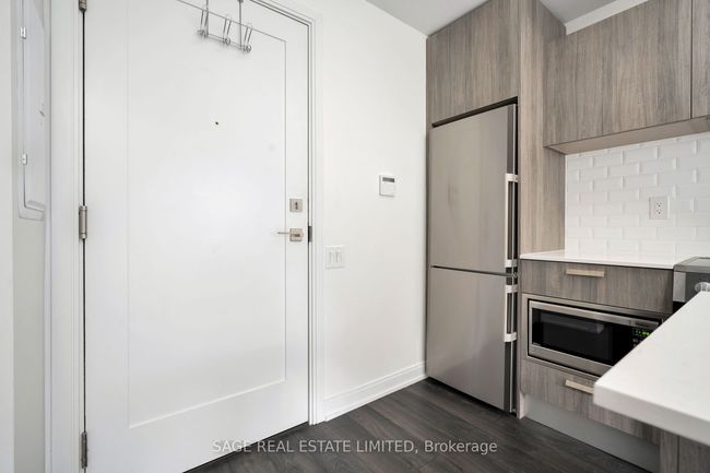 404 - 50 Charles St E, Condo with 1 bedrooms, 1 bathrooms and null parking in Toronto ON | Image 9