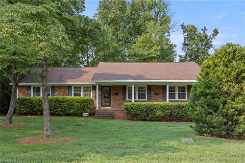 123 Tangle Dr, Jamestown, NC, 27282-9490 | Card Image