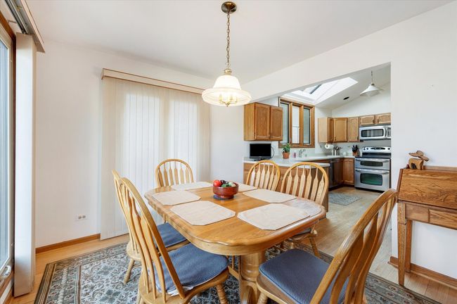 1144 W Trinity Dr, House other with 3 bedrooms, 4 bathrooms and 2 parking in ADDISON IL | Image 17