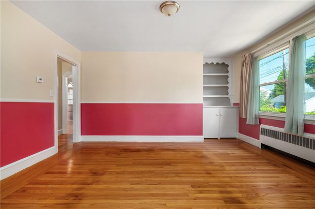 30 Winthrop St, House other with 3 bedrooms, 1 bathrooms and 3 parking in Riverside RI | Image 9