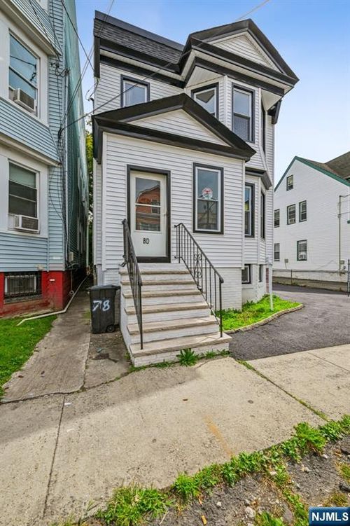 80 Maple Ave, Irvington, NJ, 07111-4322 | Card Image