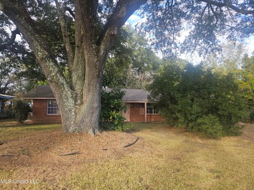 407 Dupont Avenue, Pascagoula, MS, 39567 | Card Image