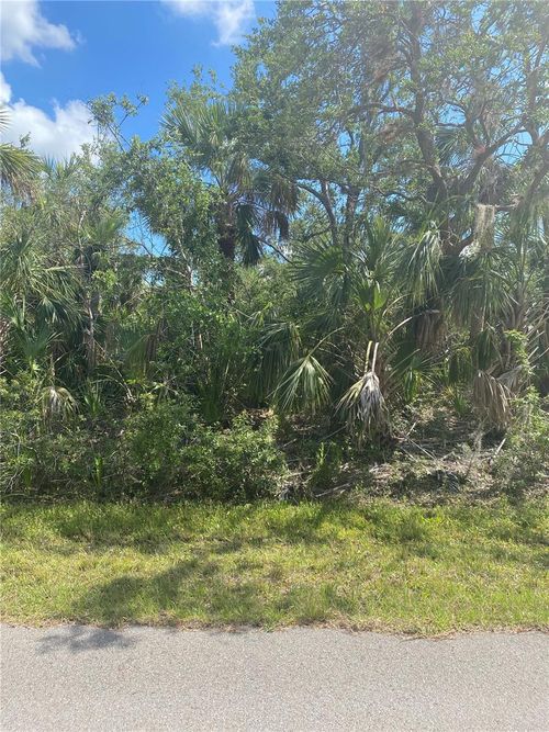 27319 Chinquapin Dr, PUNTA GORDA, FL, 33955-2329 | Card Image