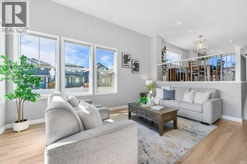 37 Legacy Glen Link Se, Calgary, AB, T2X4T2 | Card Image