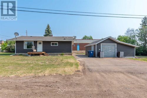 302 2nd Ave E, Maidstone, SK, S0M1M0 | Card Image