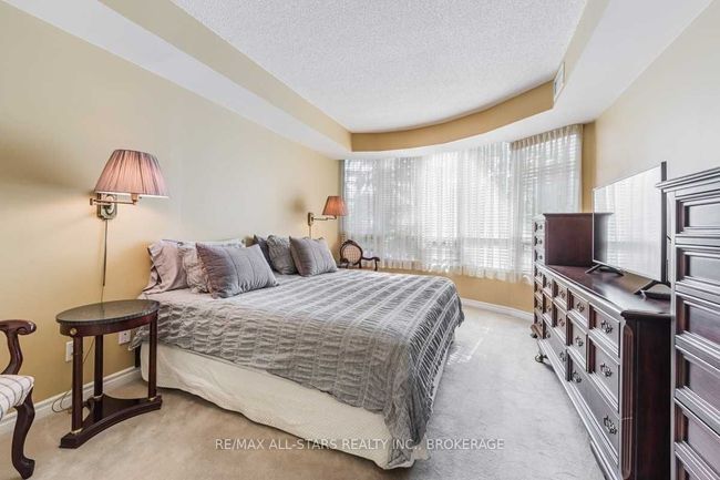 222 - 28 William Carson Cres, Condo with 2 bedrooms, 2 bathrooms and 1 parking in North York ON | Image 13