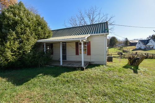 11034 Ky Highway 1247, Waynesburg, KY, 40489-9127 | Card Image