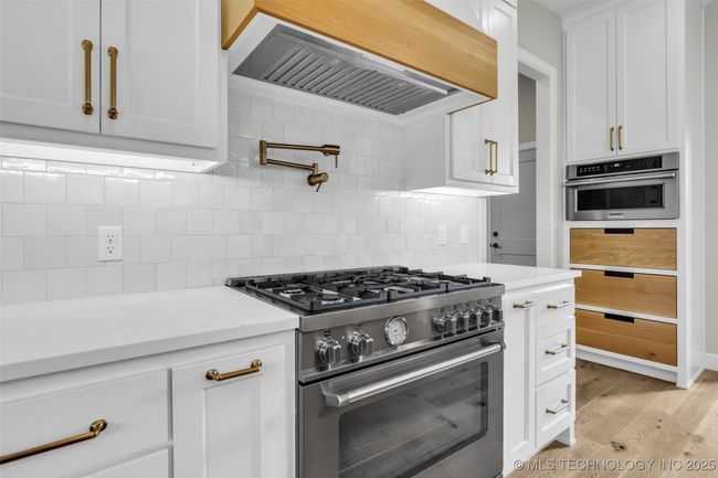 6364 N Bluesage Dr, House other with 5 bedrooms, 4 bathrooms and null parking in Owasso OK | Image 17