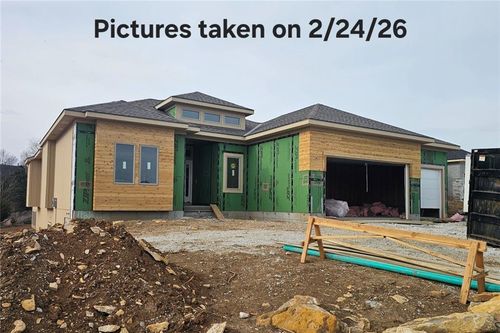 11216 S Gleason Road, Olathe, KS, 66061 | Card Image