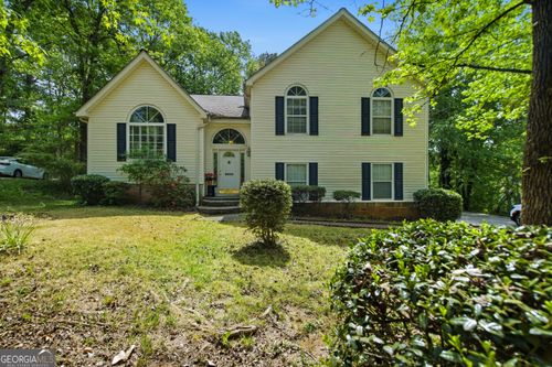 8605 Creekview Ct, Douglasville, GA, 30135-1692 | Card Image