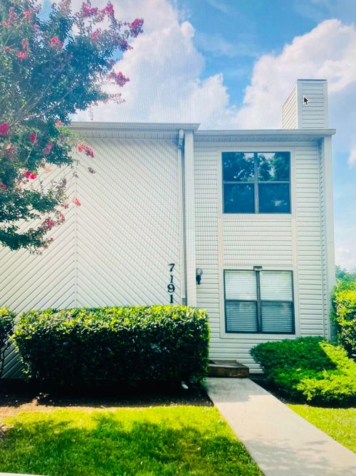 7191 Scarlet Oak Dr, Roanoke, VA, 24019-2133 | Card Image