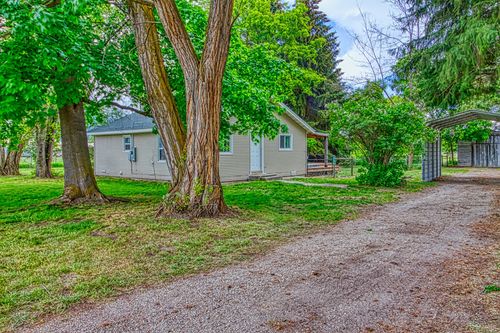 134 Grantsdale Cutoff Rd, Hamilton, MT, 59840-9112 | Card Image