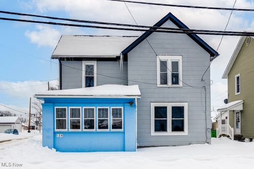 124 3rd St Sw, Strasburg, OH, 44680-1112 | Card Image