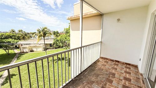 404-1450 Ne 191st St, Miami, FL, 33179-6103 | Card Image