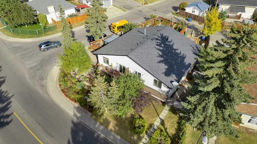 5204 Marbank Dr Ne, Calgary, AB, T2A4H4 | Card Image