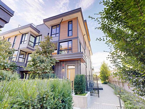 3930 Dumfries St, Vancouver, BC, V5N0J1 | Card Image