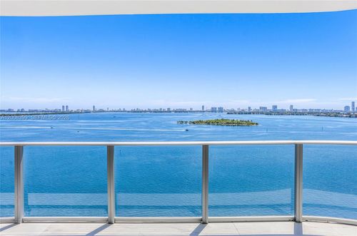 1107-700 Ne 24th St, Miami, FL, 33137-5502 | Card Image