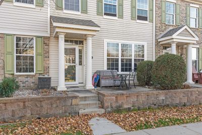 1075 Traditions Court, Townhouse with 3 bedrooms, 1 bathrooms and null parking in Chaska MN | Image 1