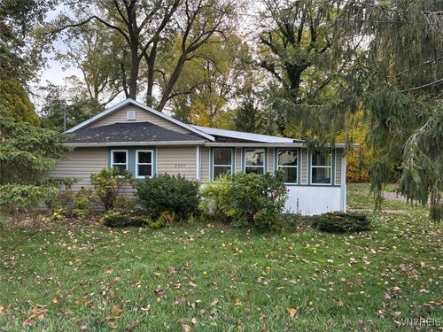 2331 Washington Ave, Wilson, NY, 14172-9781 | Card Image