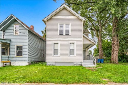 7418 Clement Ave, Cleveland, OH, 44105-5039 | Card Image