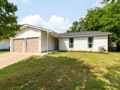 2522 Chaparral Trl, Austin, TX, 78744-3614 | Card Image