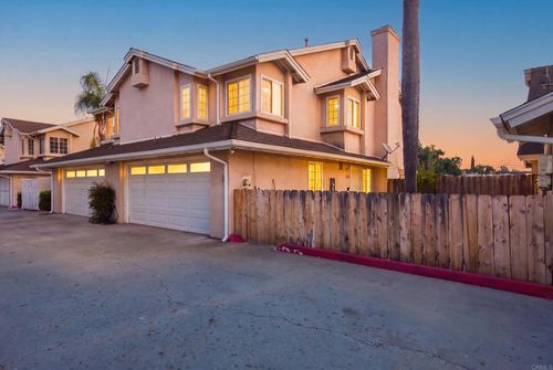 572 Hart Dr, El Cajon, CA, 92021-4503 | Card Image