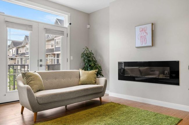 831 85 St Sw, Home with 4 bedrooms, 3 bathrooms and 2 parking in Calgary AB | Image 14