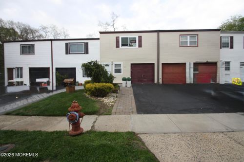 615 Randall Way, Aberdeen, NJ, 07747-1961 | Card Image