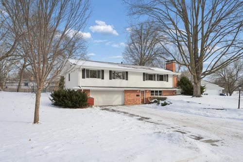 2120 Aquila Ave N, Golden Valley, MN, 55427-3239 | Card Image