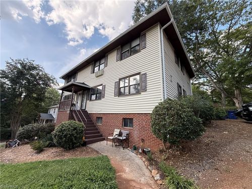 a-1403 Pilot View St, Winston Salem, NC, 27101-1173 | Card Image