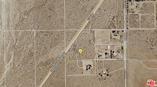 11100 Dobbins Street, Onyx, CA, 93255 | Card Image