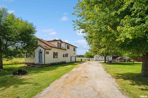 308 163rd St N, East Moline, IL, 61244-9460 | Card Image