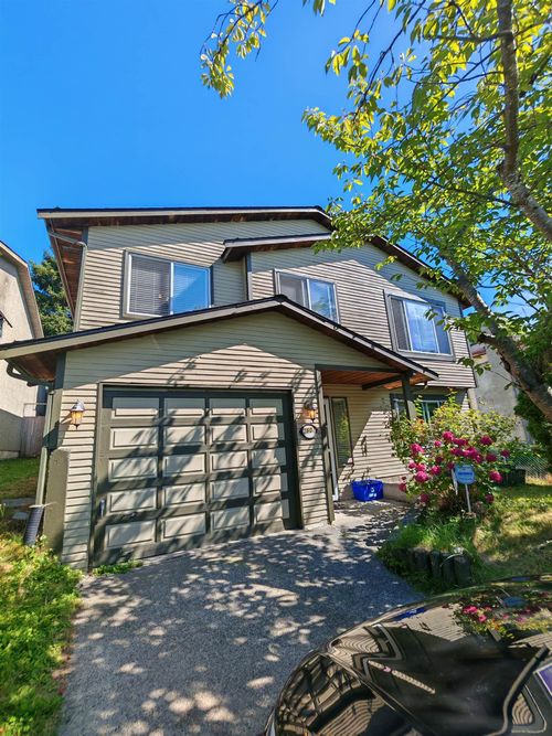 2607 Wildwood Dr, Langley, BC, V2Y1C6 | Card Image