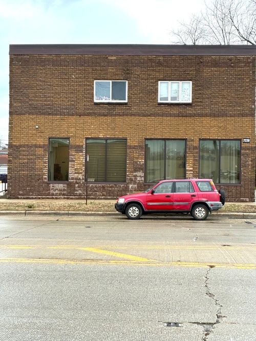 2w-7228 39th St, Lyons, IL, 60534-1258 | Card Image