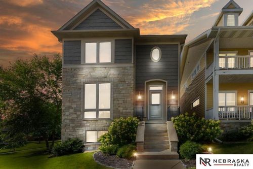 5933 Minter Ln, Lincoln, NE, 68516-2092 | Card Image