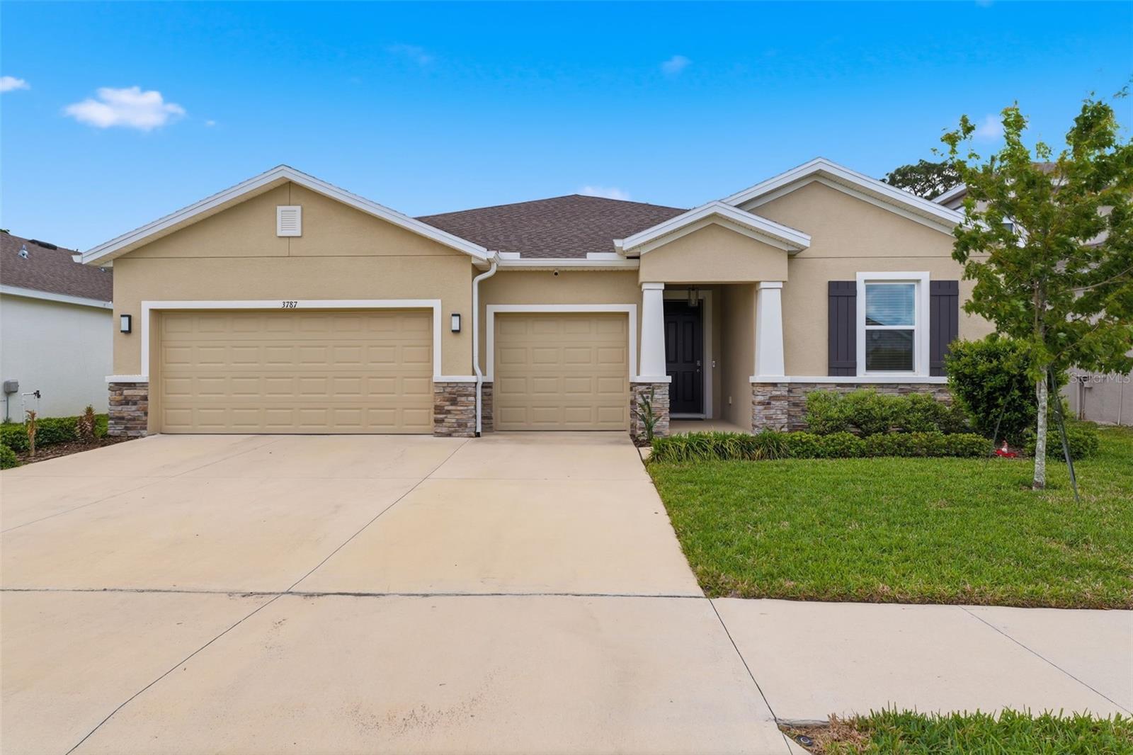 Residential in SPRING HILL 2